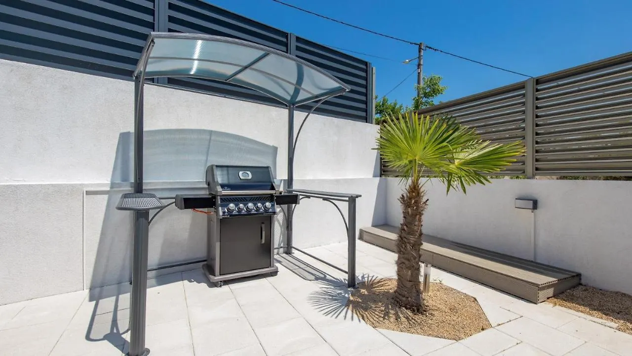 Holiday home Modern Holiday House Jadranka With Pool Pinezici
