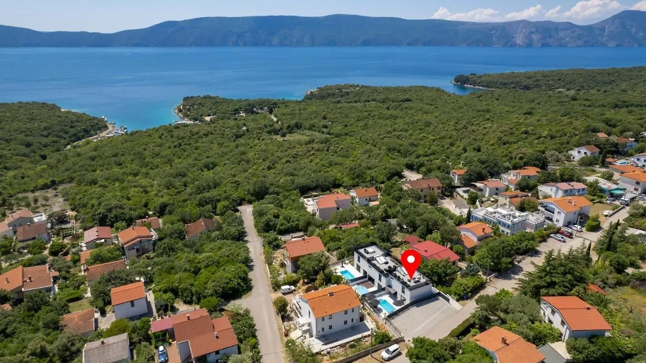 Modern Holiday House Jadranka With Pool Pinezici  Holiday home Pinezici (Krk)