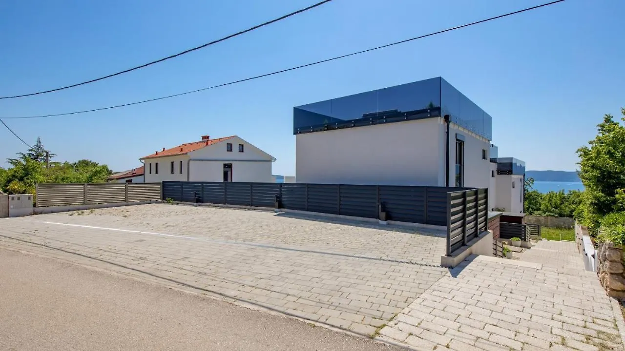 Modern Holiday House Jadranka With Pool Pinezici  0*, Pinezici (Krk)