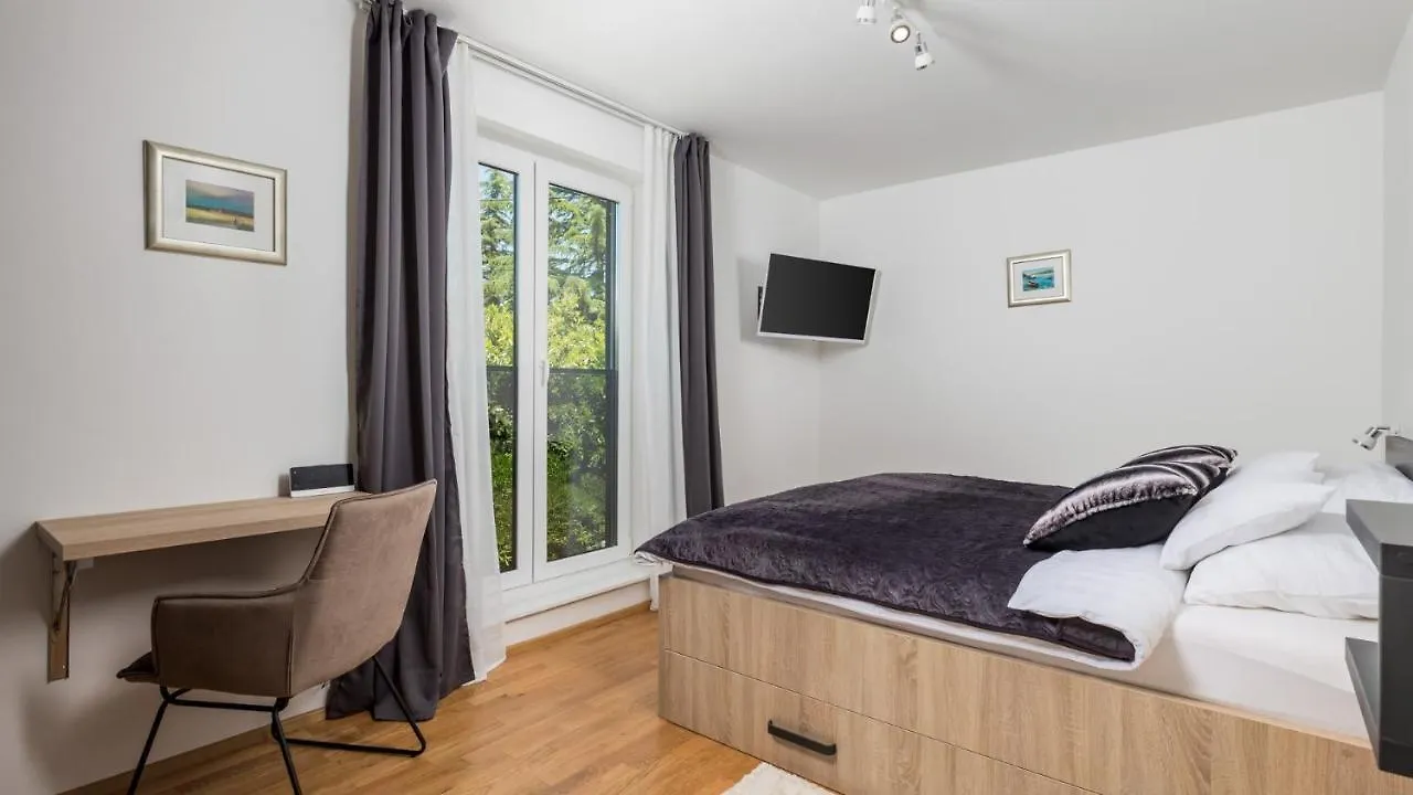 Dom wakacyjny Modern Holiday House Jadranka With Pool Pinezići Chorwacja